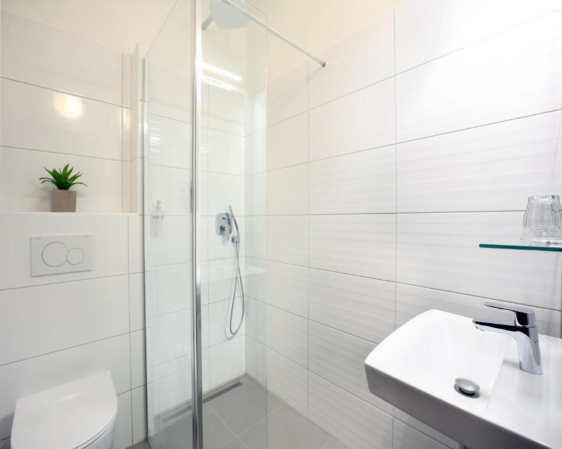 Hotel Penzion Na 15. Poledníku Jindřichŭv Hradec Zewnętrze zdjęcie