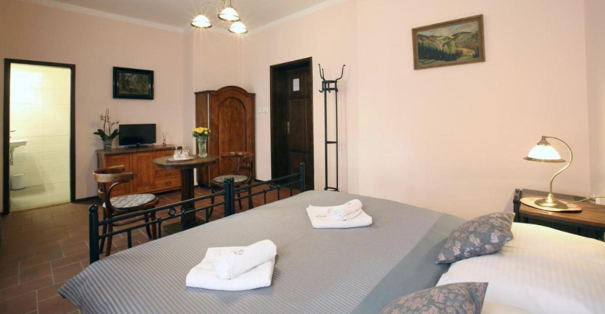 Hotel Penzion Na 15. Poledníku Jindřichŭv Hradec Zewnętrze zdjęcie